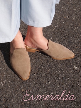 「mio notis（ミオノティス）のアイテム（サンダル）」を使った、Esmeralda（エスメラルダ）さん（レディース・160cm）の冬コーディネート