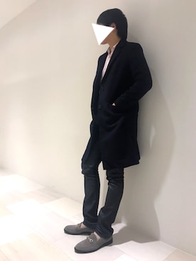 「アイテム（ローファー、グレー系）」を使った、Esmeralda（エスメラルダ）さん（メンズ・170cm）の冬コーディネート