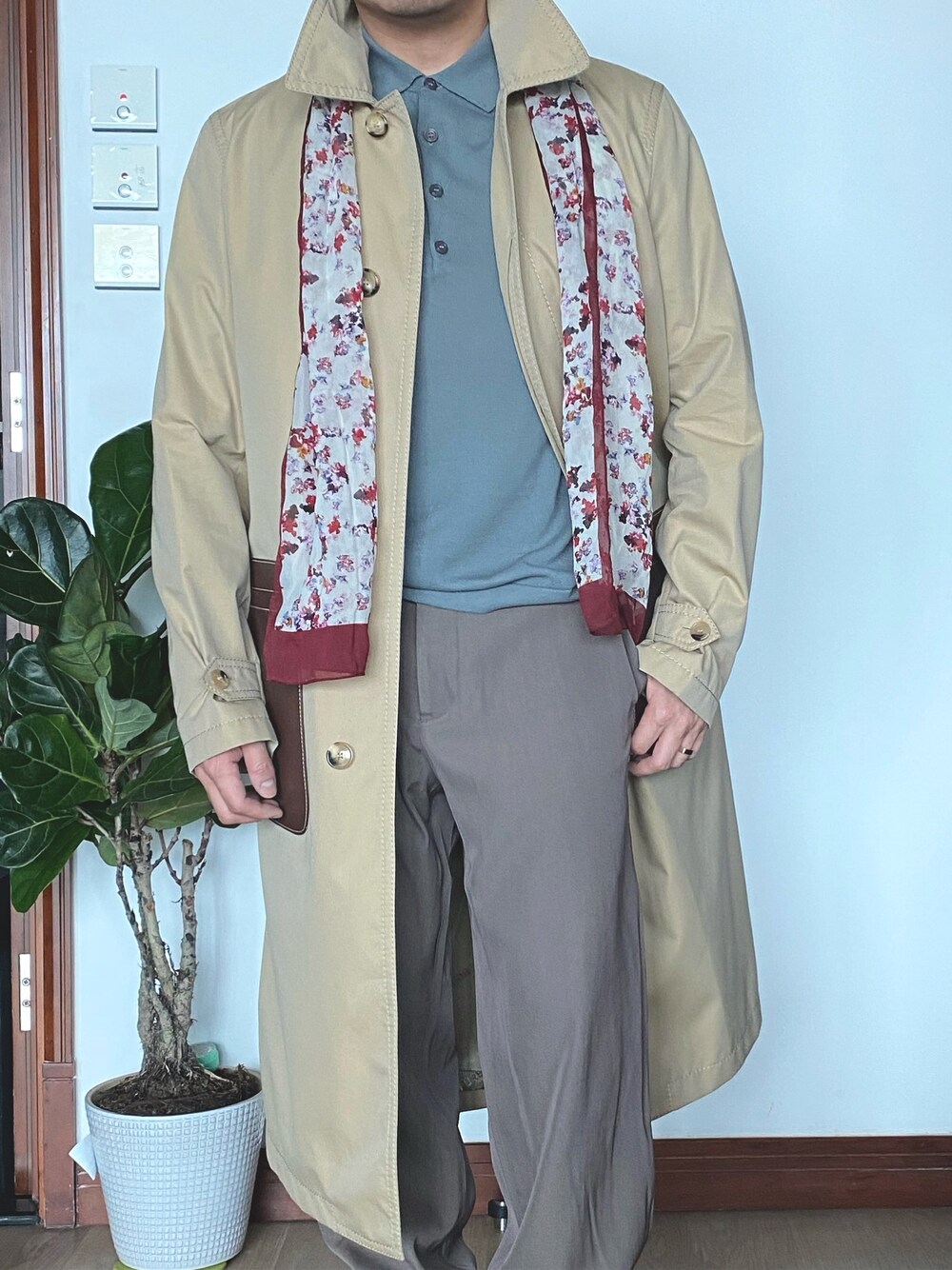 「ROCHASのアイテム（ポロシャツ、ブルー系）」を使った、kennyphkさん（メンズ・169cm）の秋コーディネートの1枚目の写真