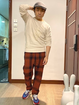 「JW Anderson（ジェイダブリューアンダーソン）のアイテム（パーカー）」を使った、kennyphkさん（メンズ・169cm）の秋コーディネート