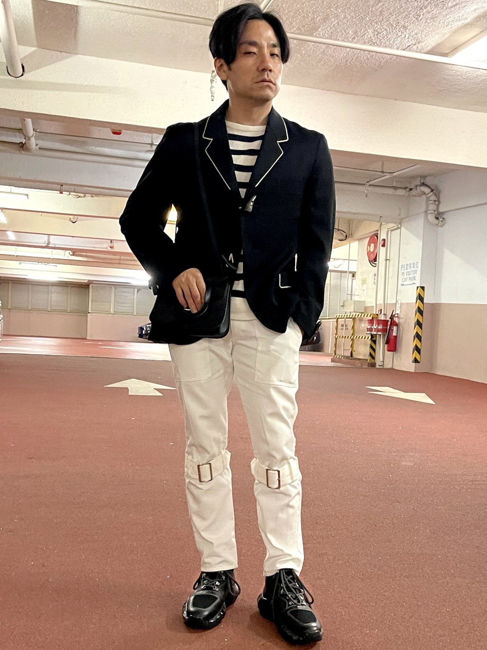 Yohji Yamamotoのスーツジャケットを使った人気ファッション