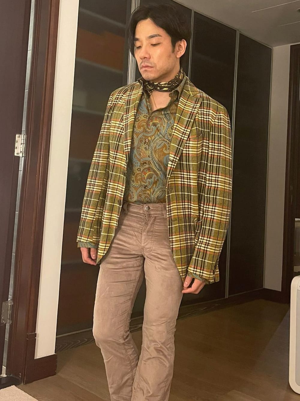 「ETROのアイテム（シャツ/ブラウス、その他）」を使った、kennyphkさん（メンズ・169cm）の夏コーディネートの1枚目の写真