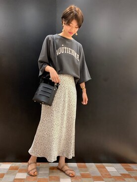 「Rougevif」｜「アイテム（スウェット）」を使った、SAYAKAさん（レディース・165cm）の秋コーディネート