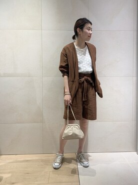 「Rouge vif（ルージュヴィフ）のアイテム（ノーカラージャケット）」を使った、SAYAKAさん（レディース・165cm）の春コーディネート