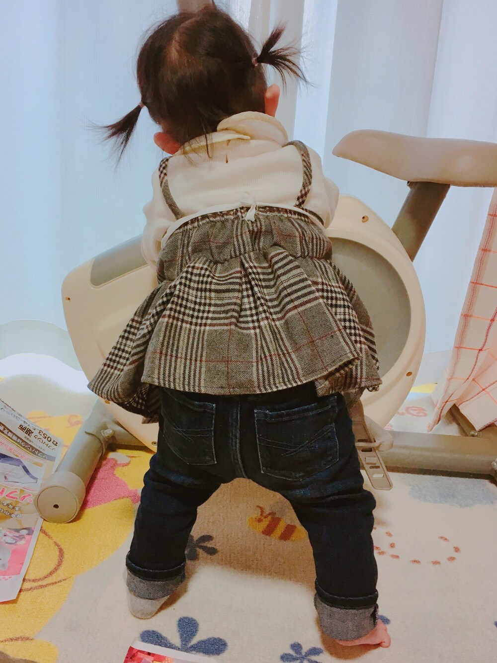 「10ヶ月、女の子」｜「petit mainのチェックドッキングペプラム長袖Tシャツ（Tシャツ/カットソー、グレー系）」を使った、♡SAKIさん（キッズ・70cm）の冬コーディネートの1枚目の写真