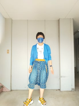 「ジーンズコーデ」｜「アイテム（サンダル）」を使った、えまさん（レディース・160cm）の春コーディネート