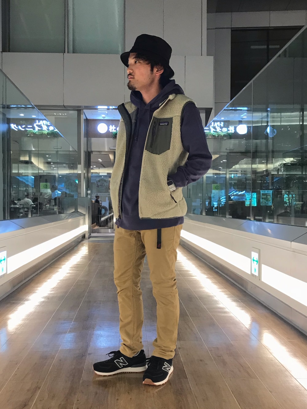 「スポーツMIX'18秋、秋のコーデ、キャンプ、アウトドアスタイル、パタゴニア、レトロX、バケットハット、ベージュ」｜「URBAN RESEARCH DOORSのコーデュロイバケットハット（ハット、ブラック系）」を使った、yoppi666さん（メンズ・170cm）の秋コーディネートの1枚目の写真
