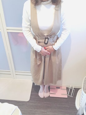 「アパレルスタッフ」｜「アイテム（ジャンパースカート）」を使った、あすかるさん（レディース・155cm）の春コーディネート