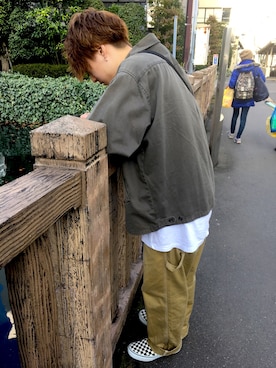 「STUSSY（ステューシー）のアイテム（ジャケット/アウター、グレー系）」を使った、ha-taさん（メンズ・175cm）の春コーディネート