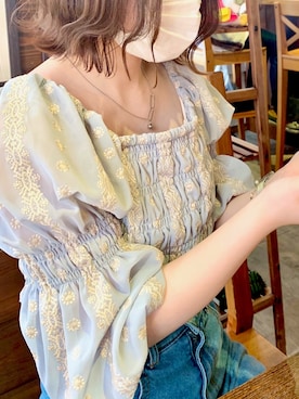 「Chico（チコ）の5分袖シャーリング刺繍ブラウス（シャツ/ブラウス、グリーン系）」を使った、れいなさん（レディース・152cm）の春コーディネート