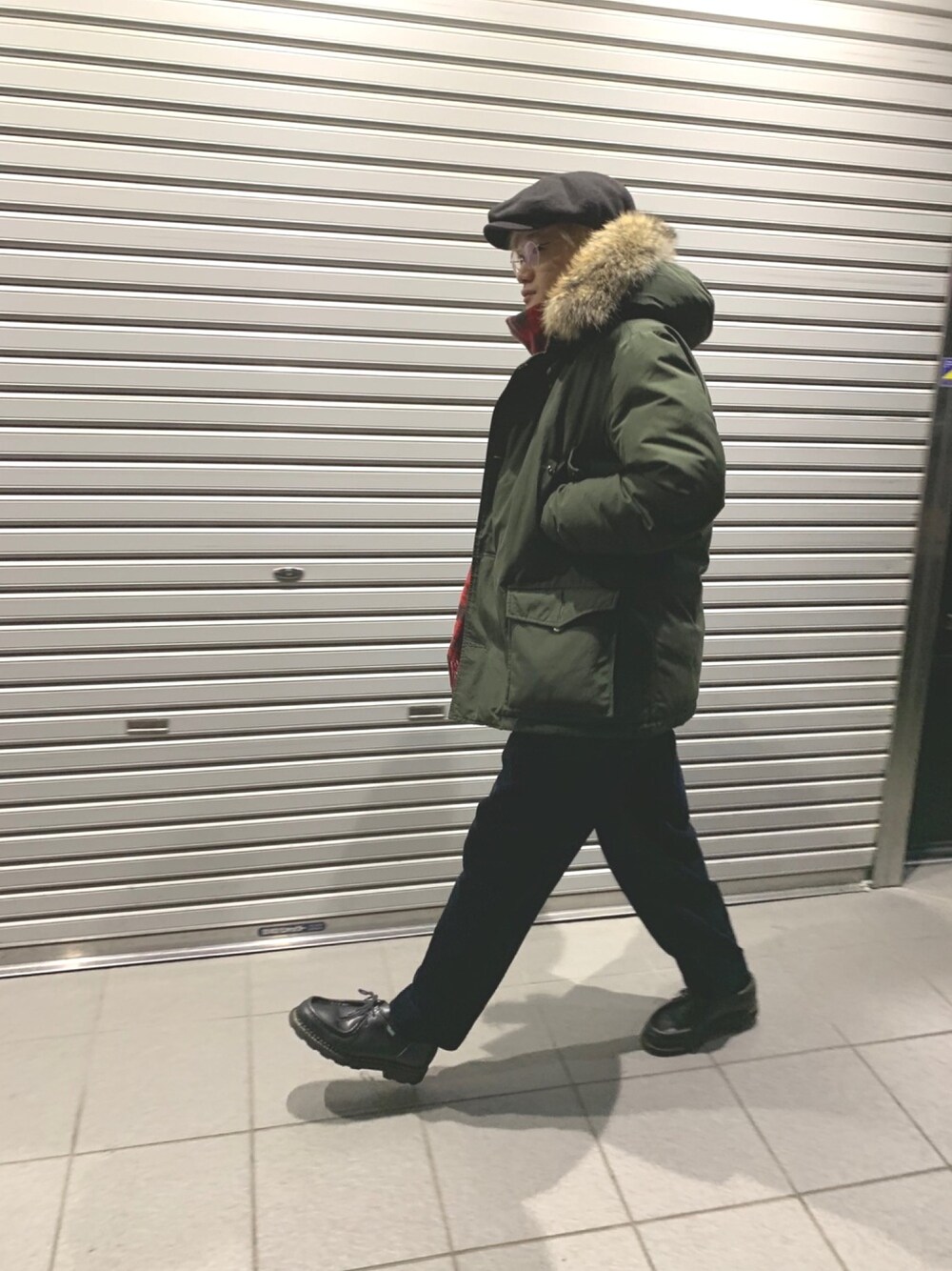 「ORCIVALのアイテム（その他パンツ、ブラック系）」を使った、Lmanoさん（メンズ・166cm）の冬コーディネートの1枚目の写真