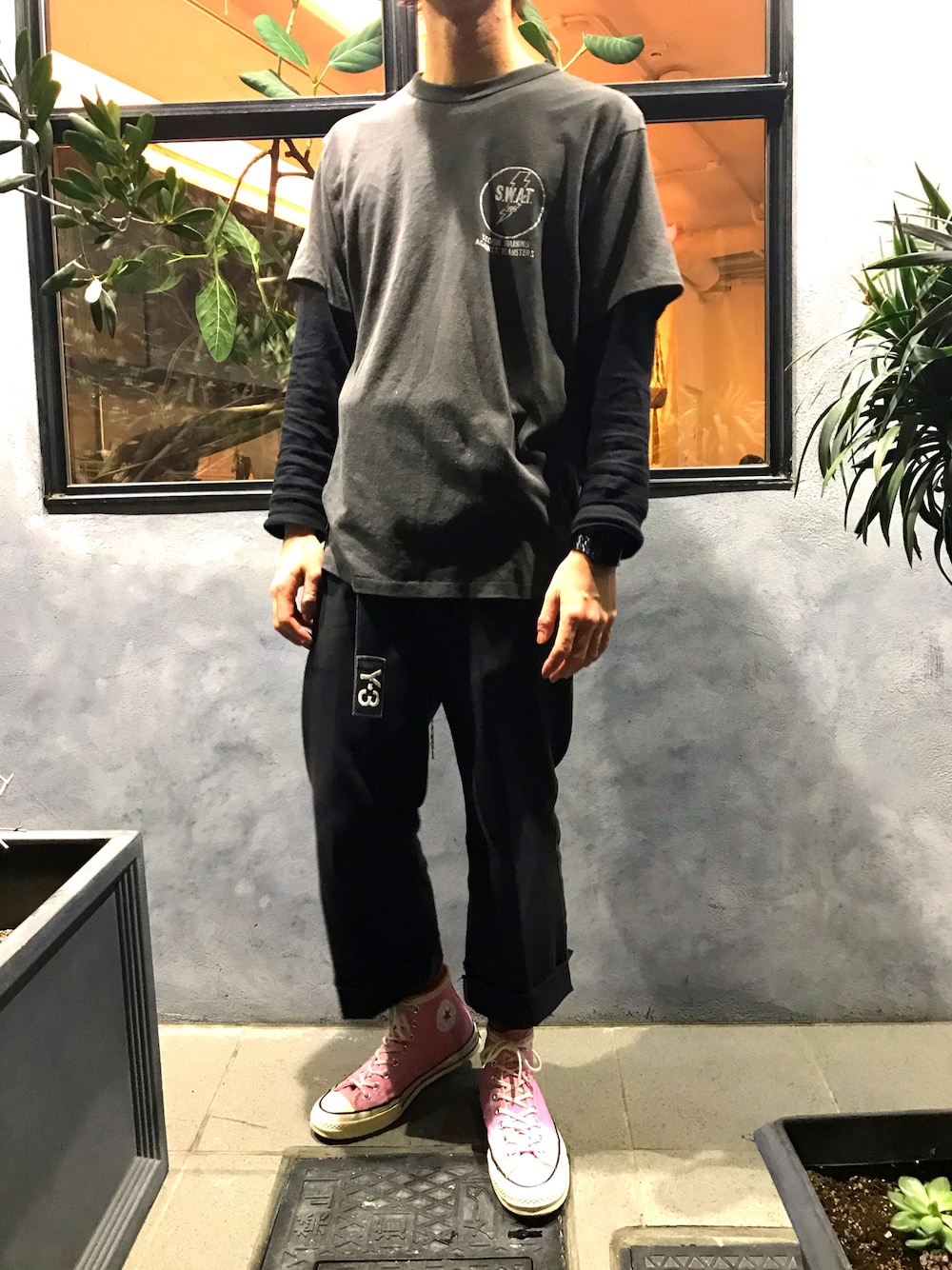 「ストリート」｜「Dickiesのアイテム（スラックス、ブラック系）」を使った、Lmanoさん（メンズ・170cm）の冬コーディネートの1枚目の写真