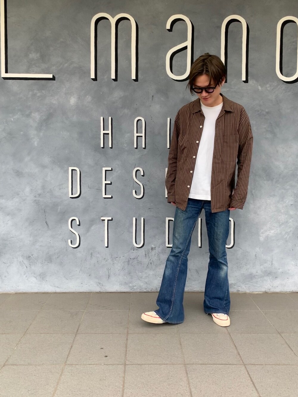 「カジュアル、今日のコーデ、大人カジュアル」｜「Levi'sのアイテム（デニムパンツ、ブルー系）」を使った、Lmanoさん（メンズ・166cm）の春コーディネートの1枚目の写真