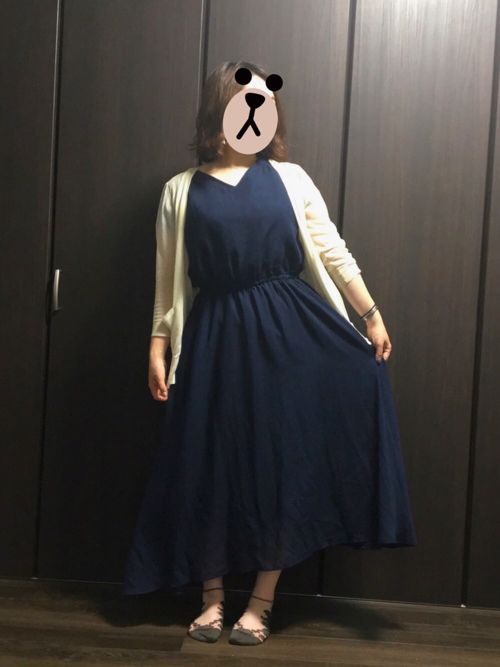 「シンプル、楽チンコーデ、今日のコーデ、きれいめカジュアル、大人ガーリー、低身長コーデ、ぽっちゃり、ぽっちゃりコーデ、ぽっちゃりでもおしゃれしたい！、シンプルコーデ」｜「earth music&ecologyのギャザーガーゼワンピース 〇（ワンピース、ブルー系）」を使った、千日紅さん（レディース・156cm）の夏コーディネートの1枚目の写真