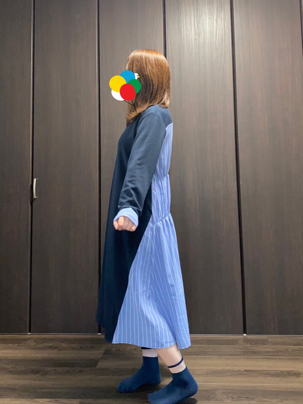 「カジュアルコーデ、楽チンコーデ、休日スタイル、シンプルコーデ、オトナカジュアル、ぽっちゃり、大人ガーリー」｜「&. NOSTALGIAのバックストライプフリルカットワンピース（ワンピース、ブルー系）」を使った、千日紅さん（レディース・156cm）の春コーディネートの1枚目の写真
