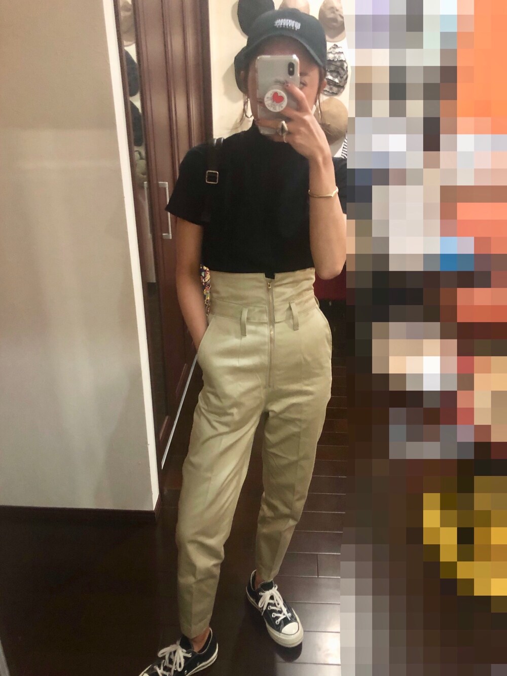 「シンプル、キャップ、リュック、チノパン、ハイウエスト、universaloverall、COACH、converse、CT70s」｜「UNIVERSAL OVERALLの【UNIVERSAL OVERALL】ユニバーサルオーバーオール ローキャップ（キャップ、ブラック系）」を使った、🐇226285🐈さん（レディース・152cm）の夏コーディネートの1枚目の写真