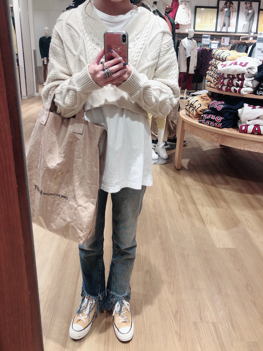 「デザインニット、PVC、COMME des GARCONS、converse、CT70s」｜「YELLOWS PLUSのアイテム（ニット/セーター、ホワイト系）」を使った、🐇226285🐈さん（レディース・154cm）の秋コーディネートの1枚目の写真
