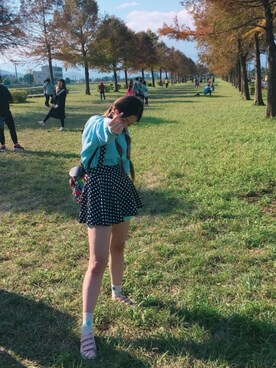 「衣芙日系のアイテム（スカート、ブラック系）」を使った、若羚さん（レディース・163cm）の冬コーディネート