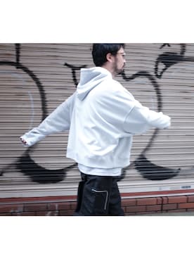 「WILLY CHAVARRIA（ウィリーチャバリア）のアイテム」を使った、UCHIDAさん（メンズ・175cm）の秋コーディネート