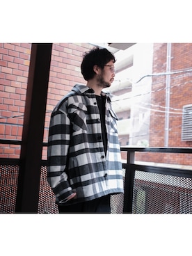 「WILLY CHAVARRIA（ウィリーチャバリア）のアイテム」を使った、UCHIDAさん（メンズ・175cm）の秋コーディネート