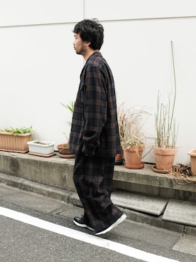 「WILLY CHAVARRIA（ウィリーチャバリア）のアイテム」を使った、UCHIDAさん（メンズ・175cm）の秋コーディネート