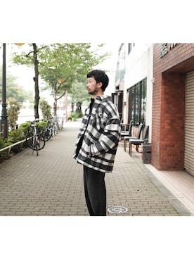 「WILLY CHAVARRIA（ウィリーチャバリア）のアイテム」を使った、UCHIDAさん（メンズ・175cm）の冬コーディネート