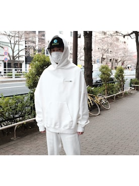 「WILLY CHAVARRIA（ウィリーチャバリア）のアイテム」を使った、UCHIDAさん（メンズ・175cm）の春コーディネート