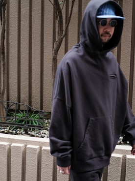 「WILLY CHAVARRIA（ウィリーチャバリア）のアイテム」を使った、UCHIDAさん（メンズ・175cm）の春コーディネート