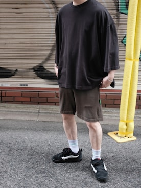 「WILLY CHAVARRIA（ウィリーチャバリア）のアイテム」を使った、UCHIDAさん（メンズ・175cm）の春コーディネート