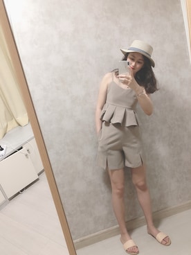 「アイテム（つなぎ/オールインワン、ベージュ系）」を使った、春日弥生さん（レディース・168cm）の夏コーディネート