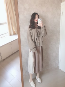 「日系极简」｜「アイテム（スリッポン）」を使った、春日弥生さん（レディース・167cm）の秋コーディネート