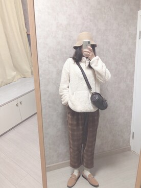 「盐系风格」｜「アイテム（チノパンツ）」を使った、春日弥生さん（レディース・167cm）の秋コーディネート