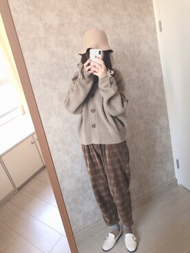 「灯芯绒」｜春日弥生さん（レディース・167cm）の秋コーディネート