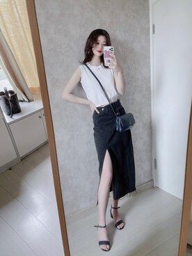 「日系极简」｜「アイテム（サンダル）」を使った、春日弥生さん（レディース・167cm）の夏コーディネート
