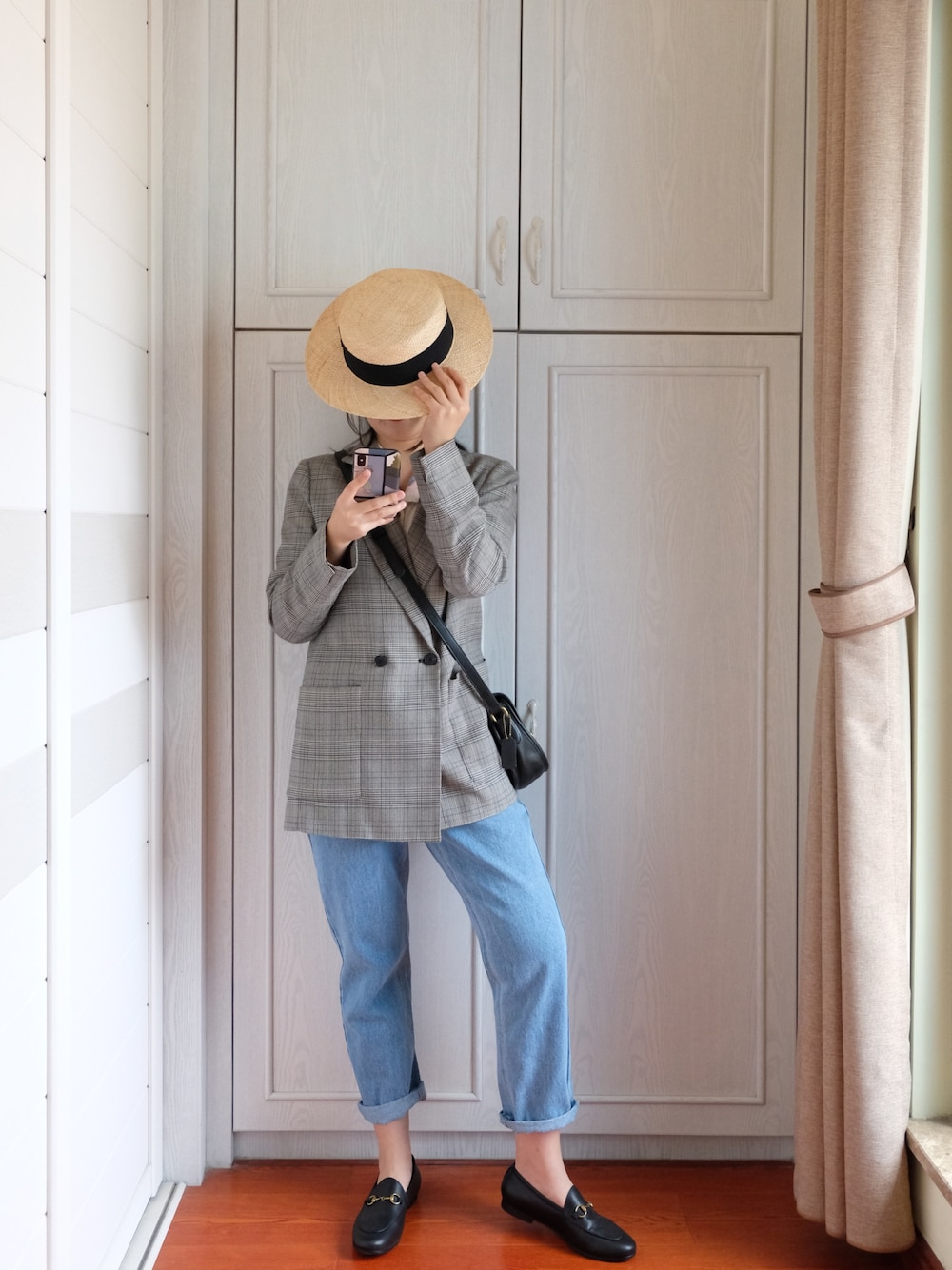 「COACHのアイテム（ショルダーバッグ、ブラック系）」を使った、ciciさん（レディース・162cm）の秋コーディネートの1枚目の写真