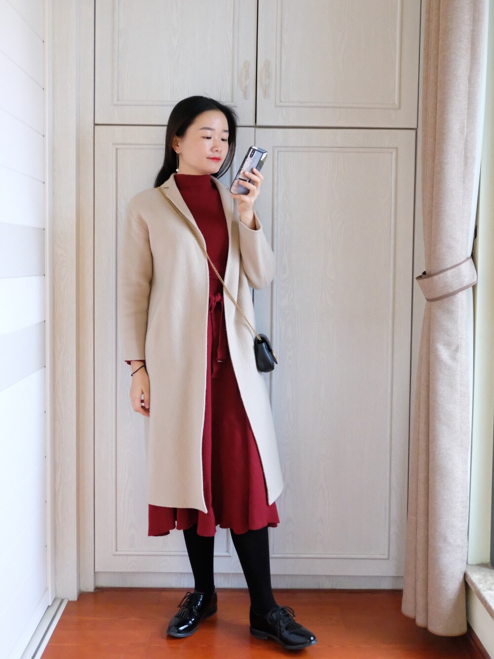 「GUCCIのアイテム（ショルダーバッグ、ブラック系）」を使った、ciciさん（レディース・162cm）の秋コーディネートの1枚目の写真