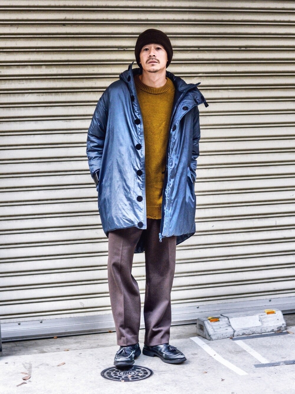 「冬アウター着回しチャレンジ、冬コーデ、オーバーサイズ、防寒コーデ、オトナカジュアル、古着、大人カジュアル、モンスターパーカー、スタッフセンバツ」｜「N.HOOLYWOODのアイテム（ダウンジャケット/コート、ブルー系）」を使った、ICCHOさん（メンズ・170cm）の冬コーディネートの1枚目の写真