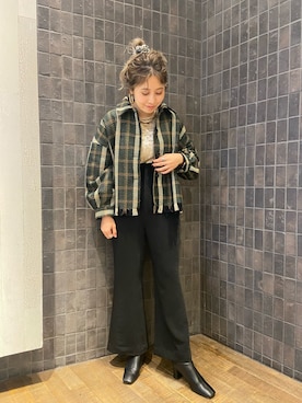 「JEANASIS（ジーナシス）のアイテム（サロペット/オーバーオール）」を使った、Rieさん（レディース・158cm）の秋コーディネート