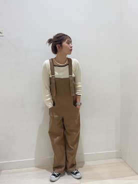 「JEANASIS（ジーナシス）のアイテム（サロペット/オーバーオール）」を使った、Rieさん（レディース・158cm）の冬コーディネート