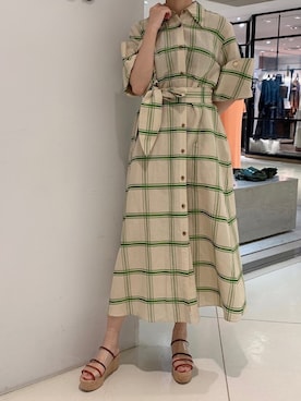 「AKIKOAOKI（アキコアオキ）のアイテム（シャツワンピース）」を使った、akiさん（レディース・162cm）の春コーディネート