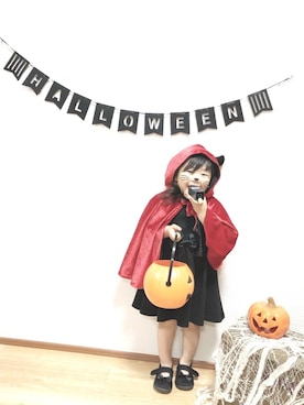 「ハロウィン」｜「アイテム（ポンチョ）」を使った、amiboooさん（キッズ・90cm）の秋コーディネート
