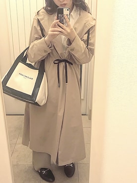 「BALENCIAGA」｜「アイテム（トレンチコート）」を使った、y u c h i ♡さん（レディース・152cm）の春コーディネート