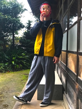 「ストライプパンツ」｜「アイテム（マウンテンパーカー）」を使った、ひょっとこさん（メンズ・173cm）の冬コーディネート