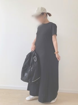 「coca（coca）（コカ）のエンボス加工半袖マキシワンピース（ワンピース、ブラック系）」を使った、hikariさん（レディース）の夏コーディネート