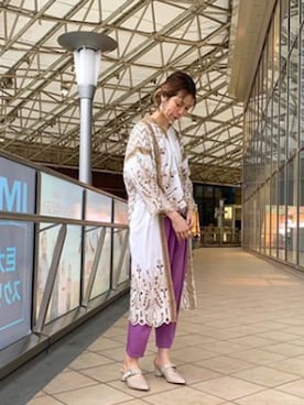 「スタッフコーデ」｜「アイテム（その他アウター）」を使った、Erinaさん（レディース・164cm）の春コーディネート