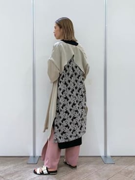 「スタッフコーデ」｜「アイテム（その他アウター）」を使った、Erinaさん（レディース・164cm）の春コーディネート