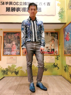 「VERSACE（ヴェルサーチ）のアイテム（トップス）」を使った、seanleeleeさん（メンズ・173cm）の秋コーディネート