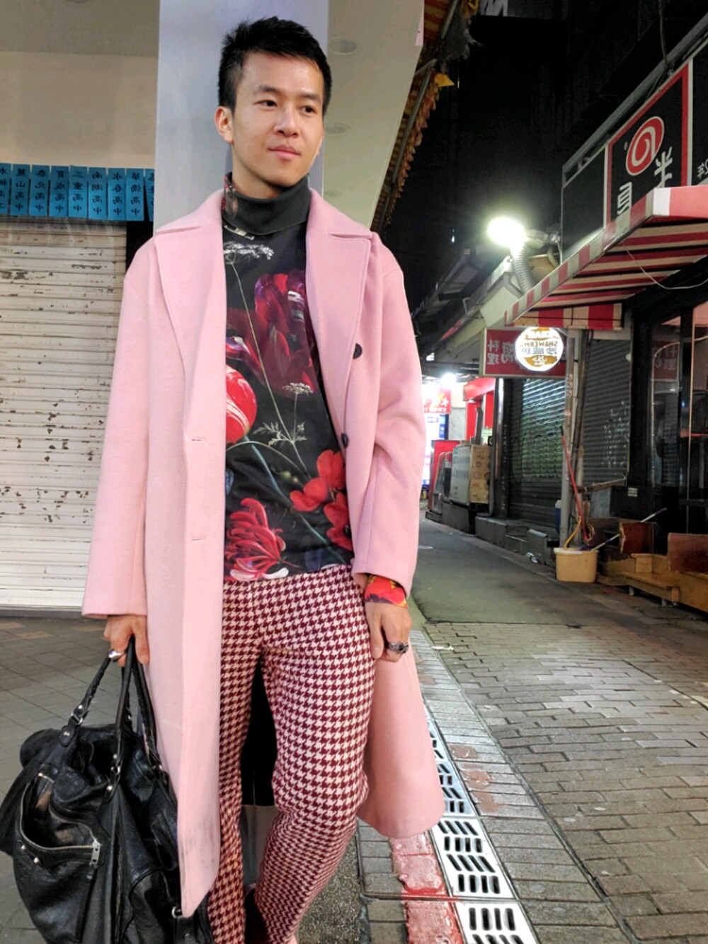 「Paul Smithのアイテム（その他トップス、ピンク系）」を使った、seanleeleeさん（メンズ・173cm）の冬コーディネートの1枚目の写真