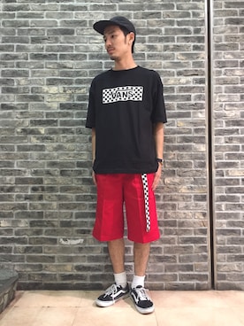 「VANS（バンズ）のアイテム（Tシャツ/カットソー）」を使った、谷さん（メンズ・178cm）の夏コーディネート