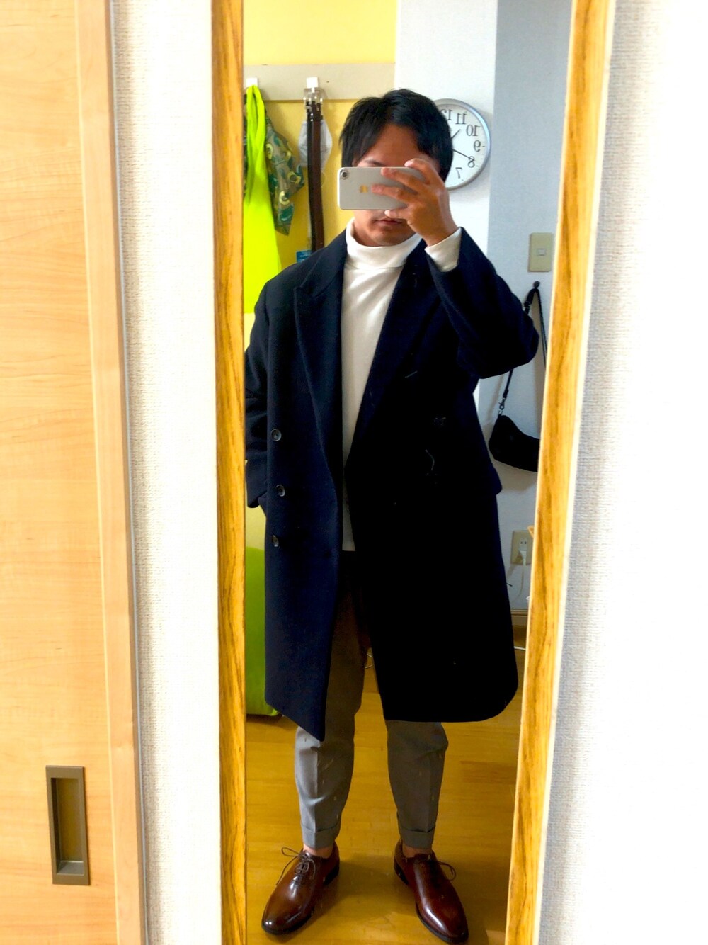 「BEAUTY&YOUTH UNITED ARROWS、AKM contemporary」｜「BEAUTY&YOUTH UNITED ARROWSのBY メルトン ダブル チェスターコート（チェスターコート、ブルー系）」を使った、Hikaruさん（メンズ・165cm）の冬コーディネートの1枚目の写真
